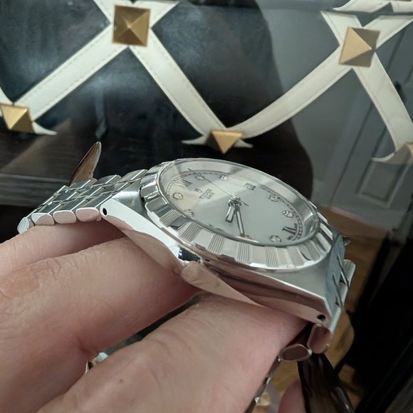 TUDOR Royal 34mm mother of pearl and diamond face - Picture 12 of 17